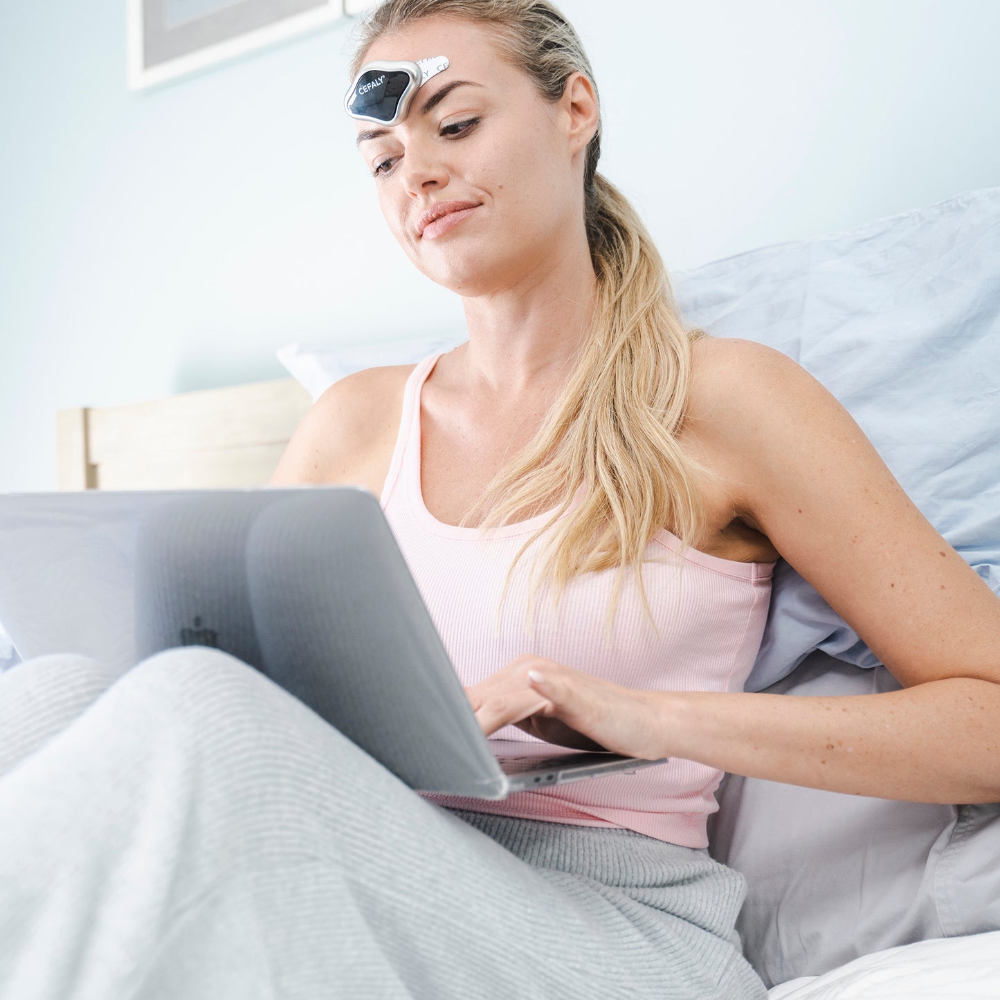 CEFALY Enhanced Migraine Treatment & Prevention Kit